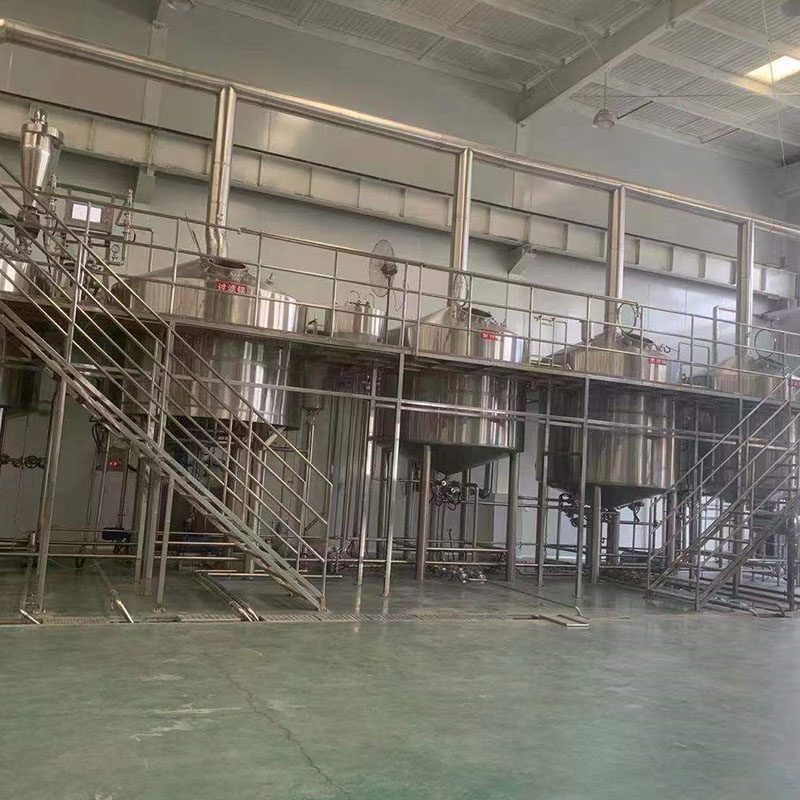 福贡精酿啤酒设备厂—平面布置、设备设计、制造、调试、培训等一条龙服务_COPY